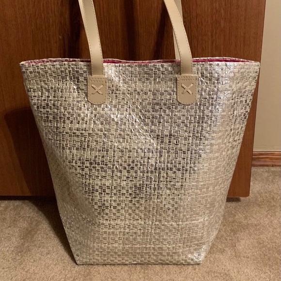Tote Bag - Picture 1 of 6